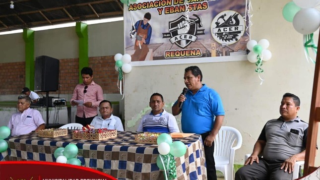 Imagen de la apertura espacio en el mercado de Jerusalén para la asociación de carpinteros de Requena