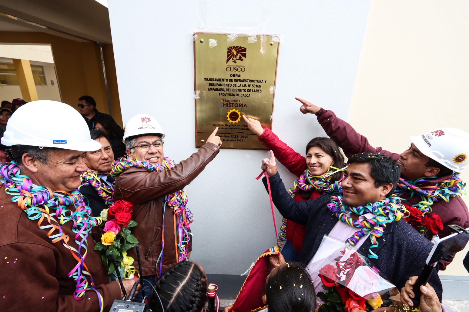 Se entregó la obra de mejoramiento de la infraestructura y equipamiento de la institución educativa N° 50166 de Amparaes-Calca