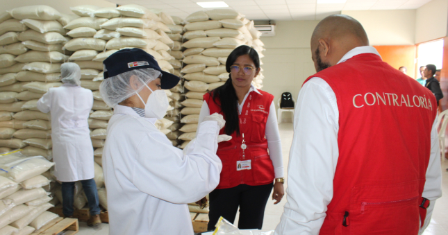 En el marco del Estado de Emergencia por las lluvias durante los primeros meses del 2023, el gobernador regional de Tumbes solicitó al Instituto Nacional de Innovación Agraria (INIA), la donación de arroz como ayuda humanitaria la cual fue atendida con la entrega de 25 360.00 kg del producto en cáscara, de variedad capoteña, valorizados en S/30 432.00, destinada al apoyo de la población damnificada y/o afectada por el fenómeno climático.