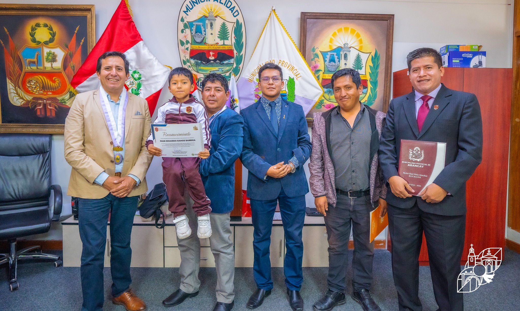 ¡Felicitaciones A Colegio Sedes Sapientiae Y Sus Destacados Estudiantes!