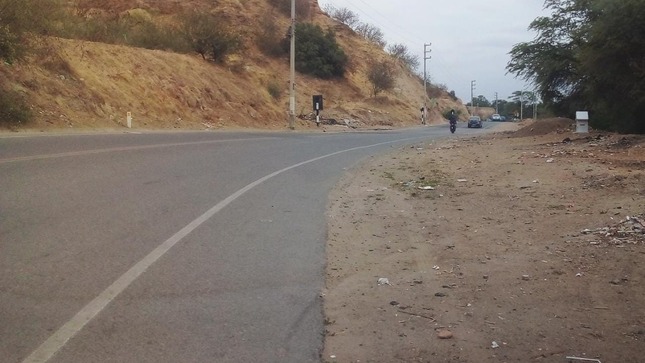 LIMPIAN VÍAS DE ACCESO AL DISTRITO DE MARCAVELICA