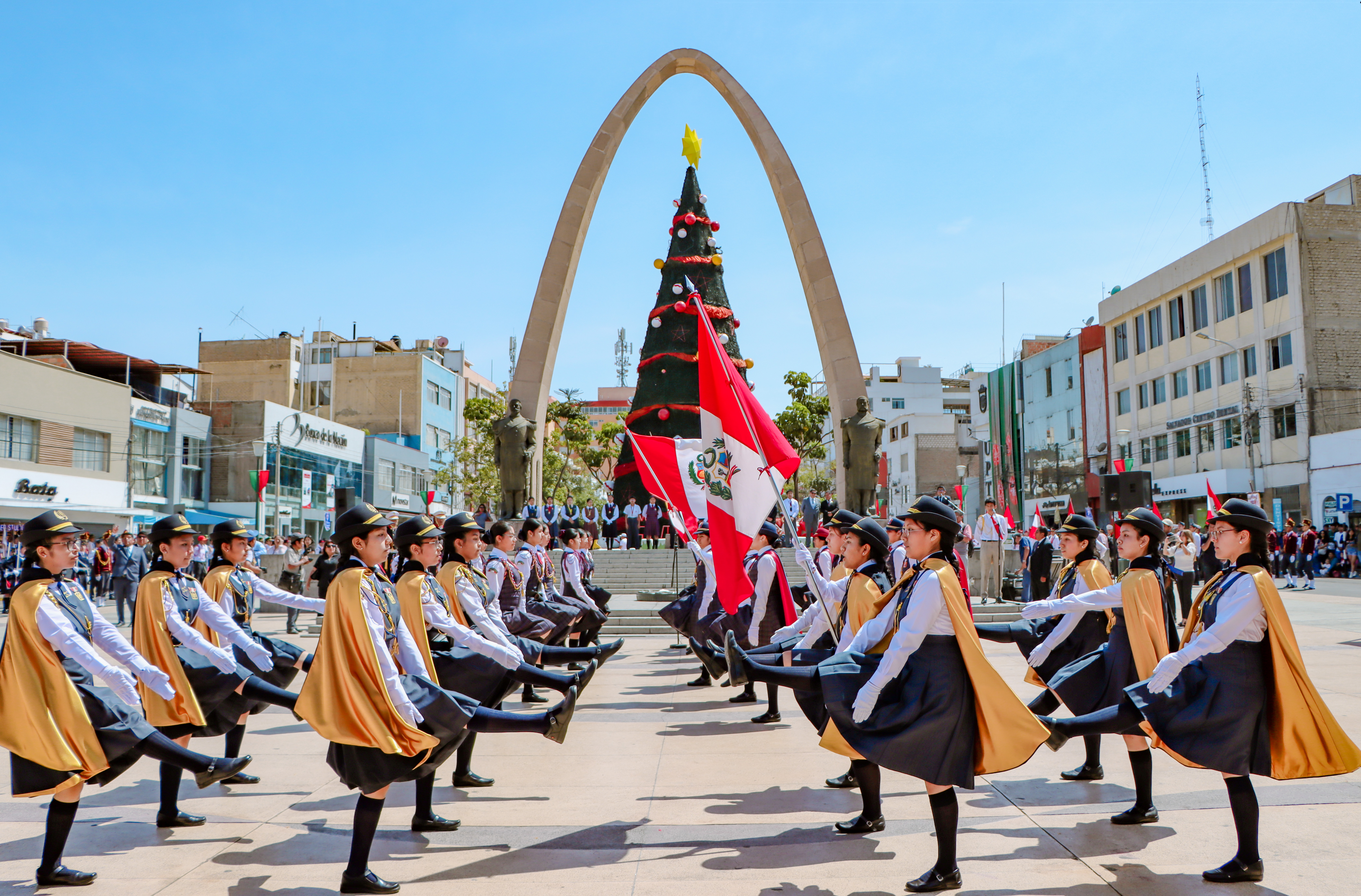 Tacna: Estudiantes de quinto de secundaria le dicen adiós a las aulas  