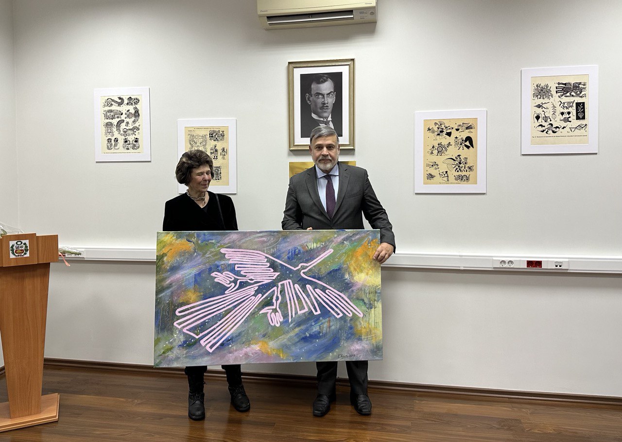Inauguración de la Sala “Eugenio Yácovleff” en la Embajada del Perú en Rusia