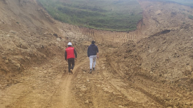 La Contraloría General identificó un perjuicio económico de S/ 446 662 en la Municipalidad Distrital de Paucartambo debido al pago por trabajos deficientes y la recepción irregular de la obra de creación de la trocha carrozable Anexo Liriopampa – Paracsha, del Centro Poblado de Chupaca, en el distrito de Paucartambo, provincia y región Pasco. Por estos hechos se determinó que cinco exfuncionarios tendrían responsabilidad penal y administrativa. 