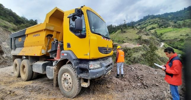 La Contraloría General alertó situaciones que podrían afectar la correcta ejecución del servicio de mantenimiento periódico de la carretera departamental tramo Llapa-San Miguel, desvío Succha Alta San Gregorio-Sauce-Palo Blanco-Mirador-San Martín-Casa Blanca, en la provincia de San Miguel, el mismo que viene siendo ejecutado por la Dirección Regional de Transportes y Comunicaciones de Cajamarca. Dicho proyecto está valorizado en S/ 3 646 363.