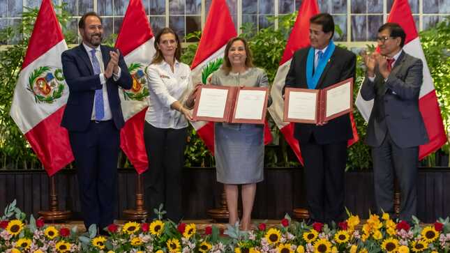 Gobierno firma contrato con el BID para el financiamiento del megaproyecto de agua y alcantarillado de Juliaca