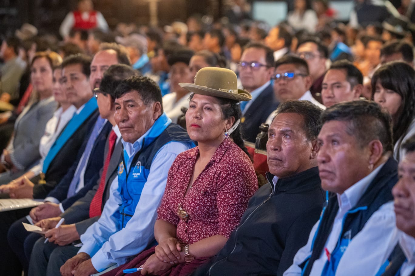 Gobierno firma contrato con el BID para el financiamiento del megaproyecto de agua y alcantarillado de Juliaca