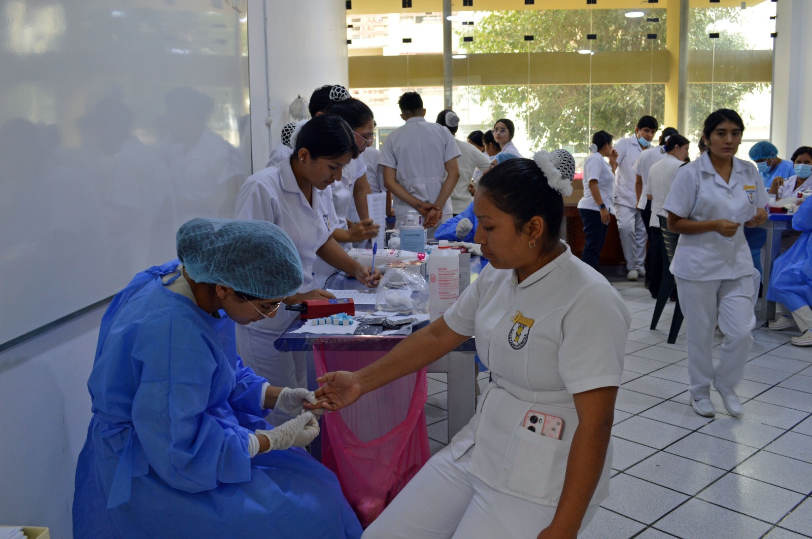 2200 estudiantes de Cayetano Heredia beneficiados por campaña de tamizaje de Hemoglobina