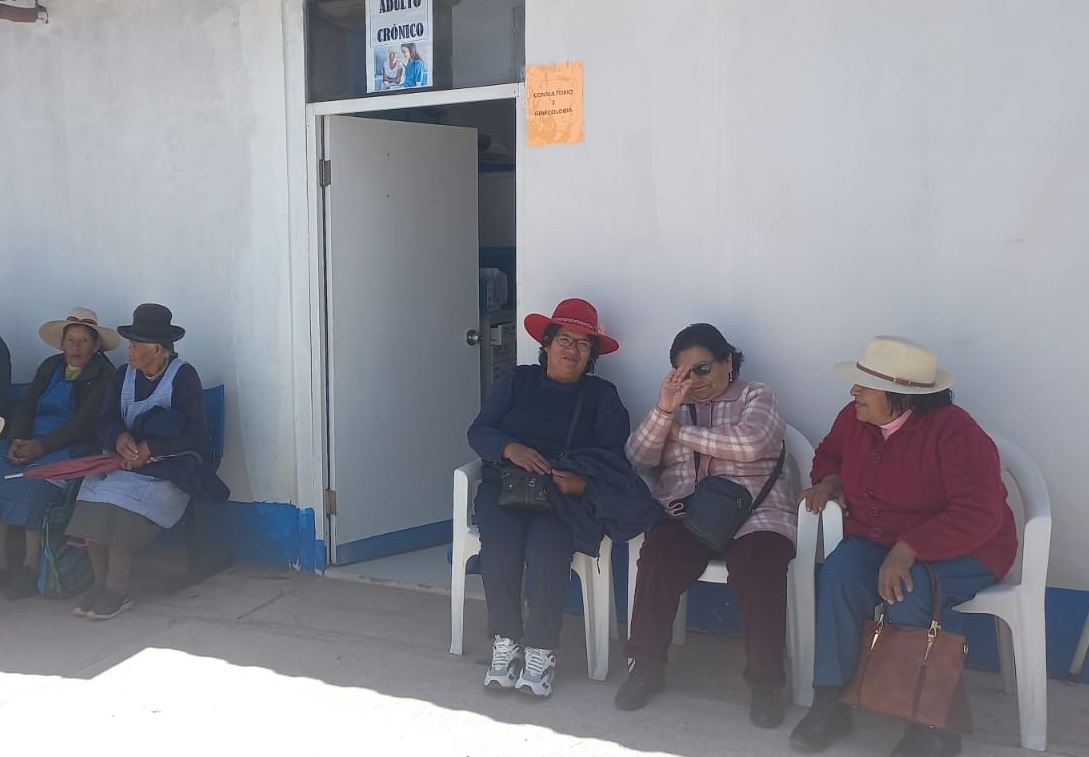 EsSalud Juliaca realizó campaña médica a adultos mayores de Azángaro