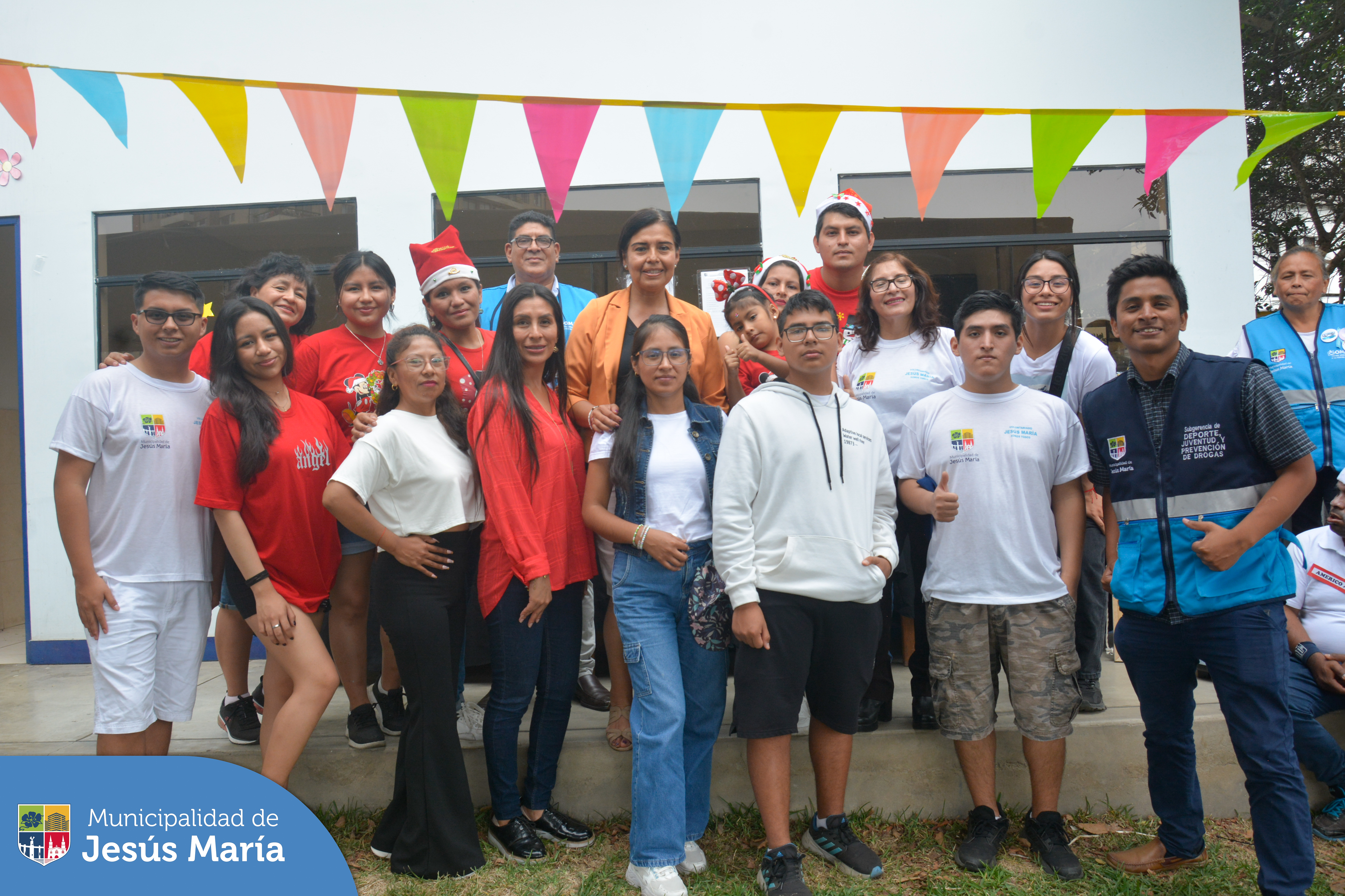 Nuestros jóvenes beneficiarios de la Oficina Municipal de Atención a las Personas con Discapacidad disfrutaron de una mañana de juegos, premios y diversión con motivo de las fiestas de fin de año.🤩