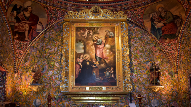 Ministerio de Cultura registró más de 200 bienes culturales muebles en la Iglesia de la Compañía en Arequipa