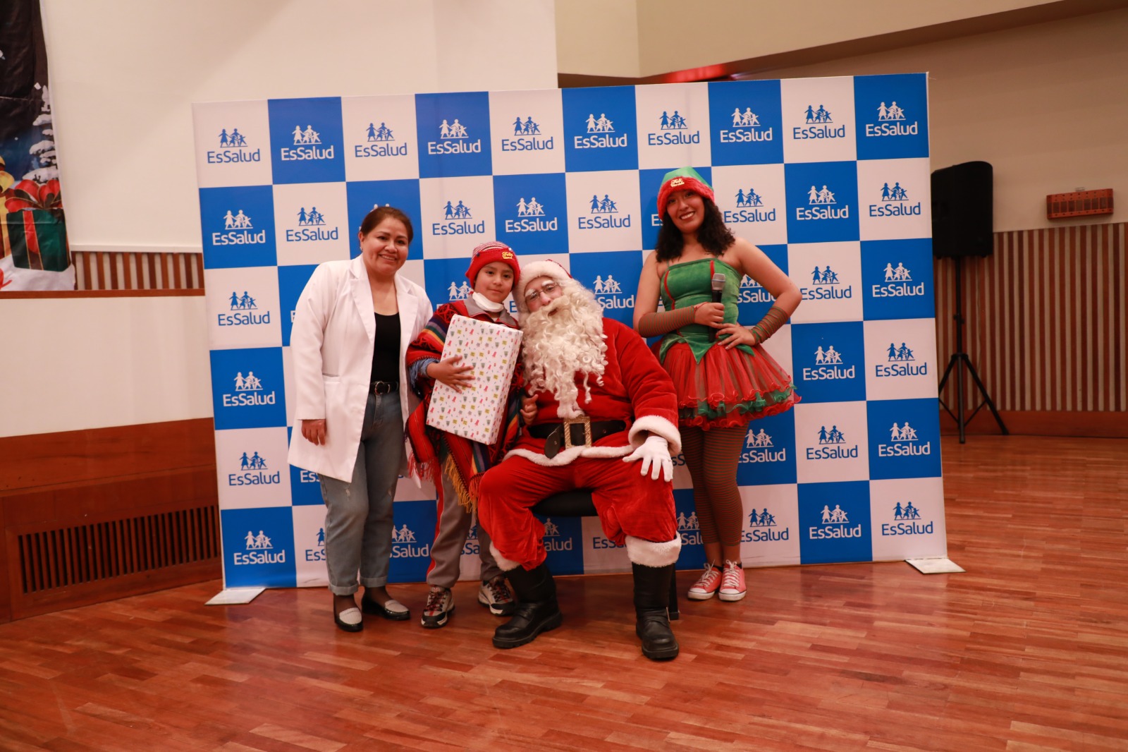 EsSalud Cusco: Servicio de Oncología brindó emotivo compartir navideño con niños que luchan contra el cáncer