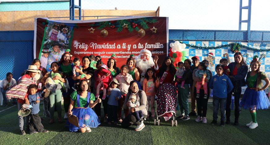 DEC
20
Creado por imagen 0 Comentarios
La familia de la comuna provincial celebró la Navidad con un show infantil para niños en Essalud
En un ambiente decorado para la ocasión con una rica chocolatada para compartir, familias con el espíritu navideño activado, disfrutaron esta tarde en el Centro del adulto mayor de un divertido show infantil y concursos.