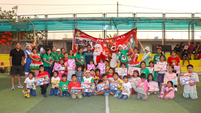 Show Navideño en la Grama