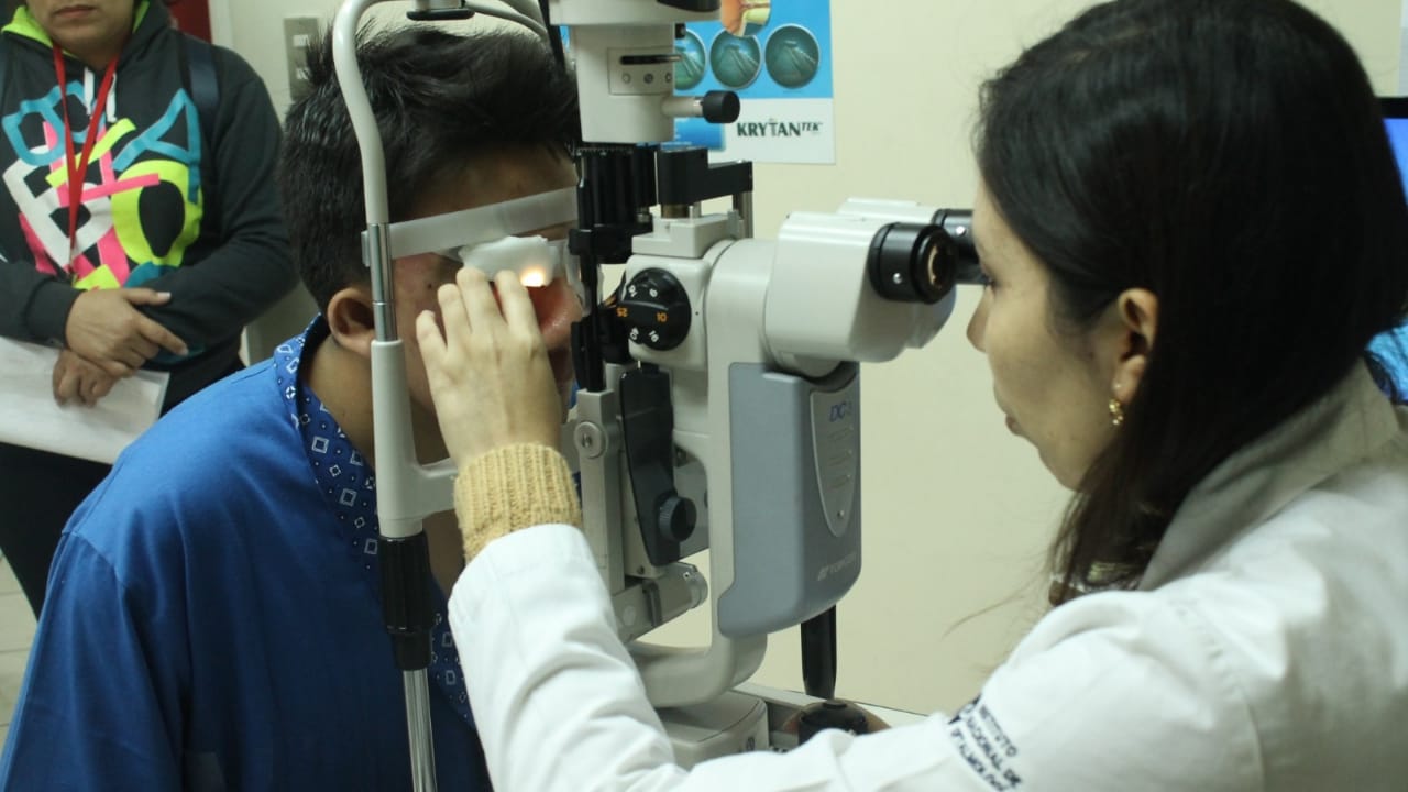 Especialistas del INO advierten sobre accidentes oculares en fiestas navideñas