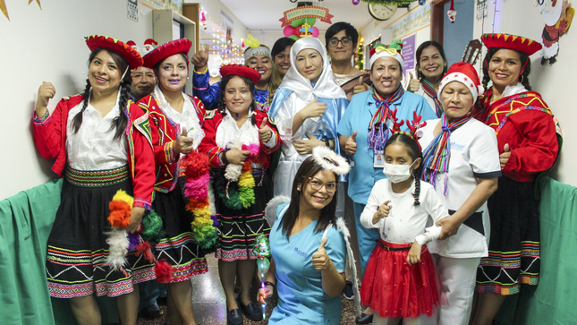 Profesionales de la salud del Hospital Alberto Sabogal protagonizaron nacimiento en vivo y participaron de concurso de coros 