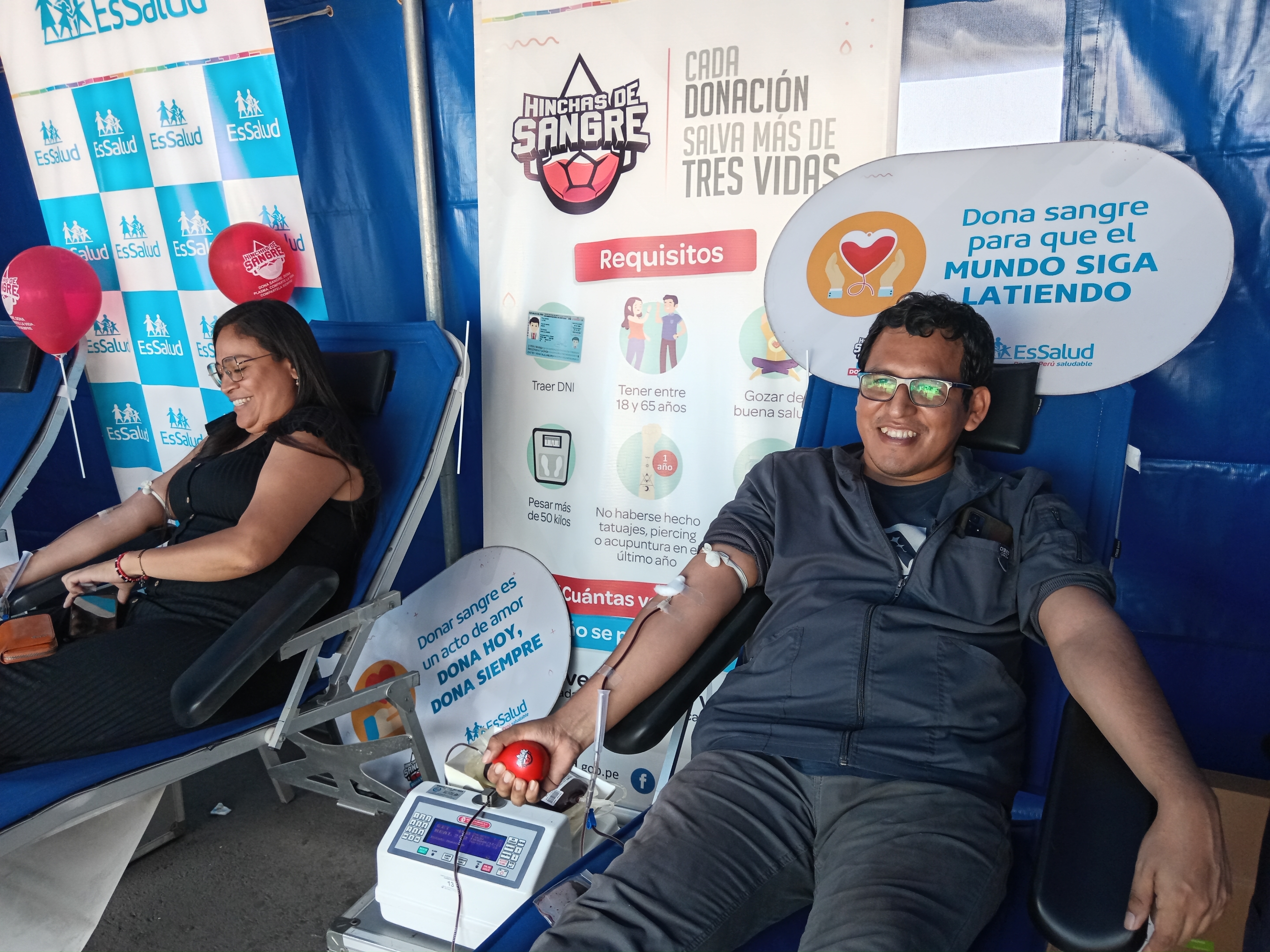 EsSalud Grau celebra a su donante N°100 en campaña de donación voluntaria de sangre