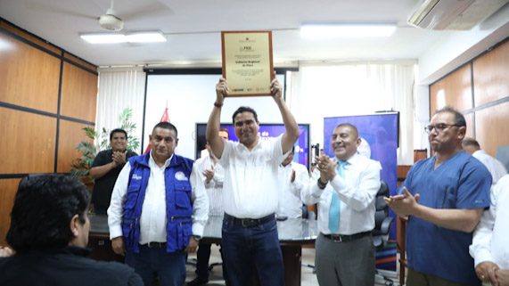 Reconocen al GORE Piura por cumplimiento de indicadores de desempeño