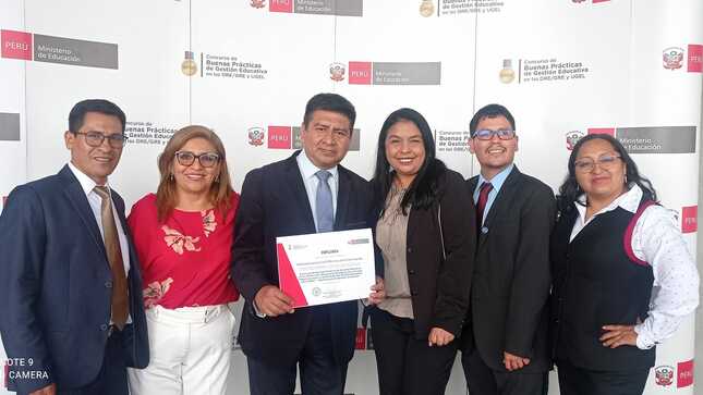 Ugel Uno gana Concurso de Buenas Prácticas de Gestión Educativa 2023