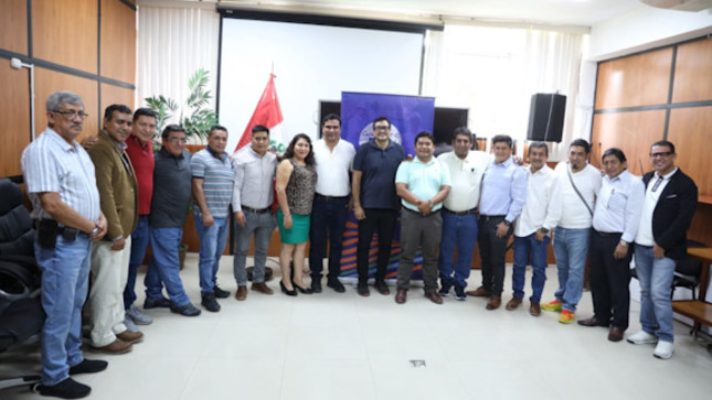 GORE entrega 14 mil galones de combustible a municipalidades de la región Piura 