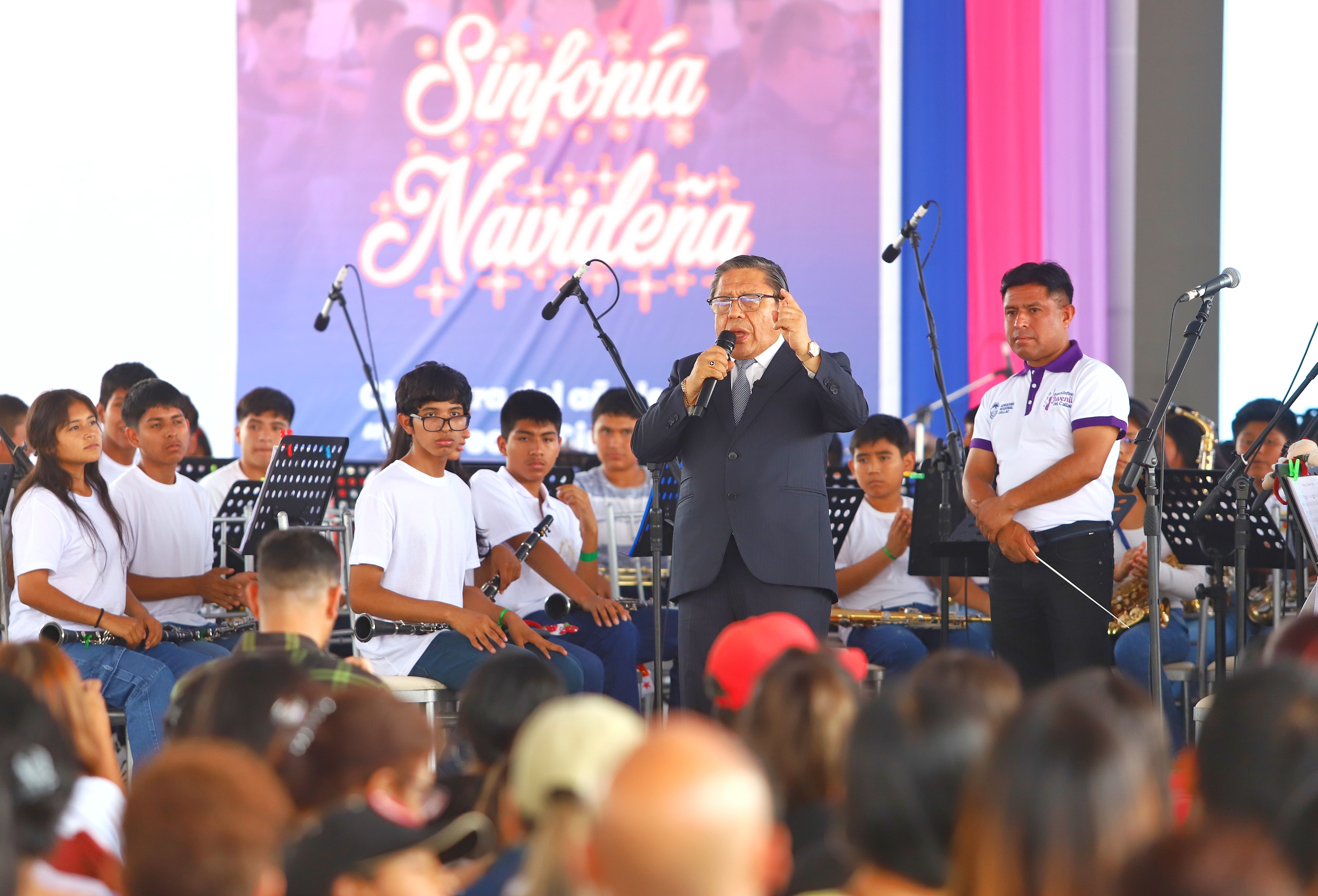 El estelar de la jornada estuvo a cargo de la Orquesta Sinfónica Regional del Callao, que es integrada por los profesores que dictaron clases en el Proyecto Sinfónica.