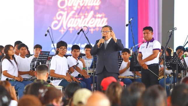 El estelar de la jornada estuvo a cargo de la Orquesta Sinfónica Regional del Callao, que es integrada por los profesores que dictaron clases en el Proyecto Sinfónica.