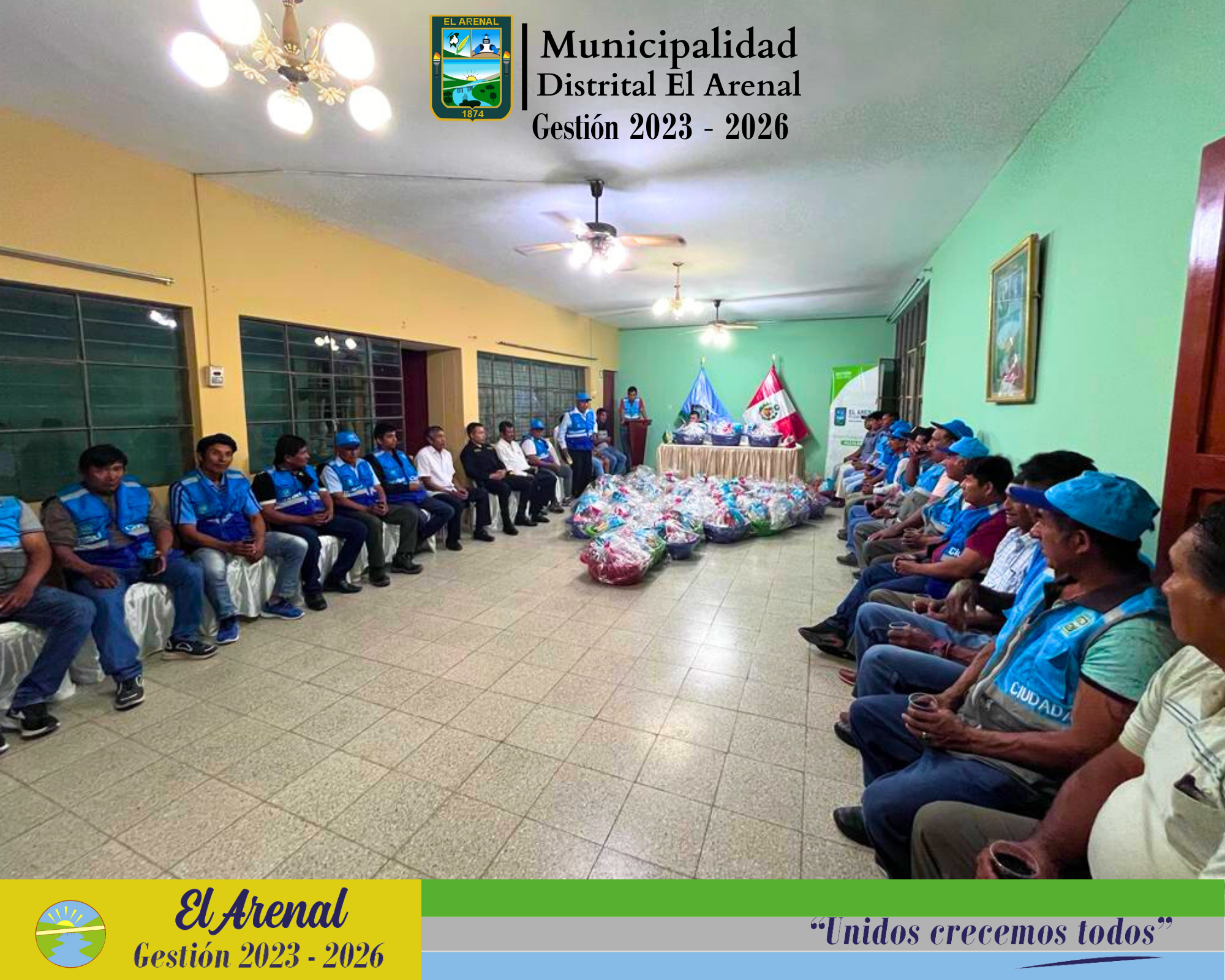 Fotografía de la entrega de canastas