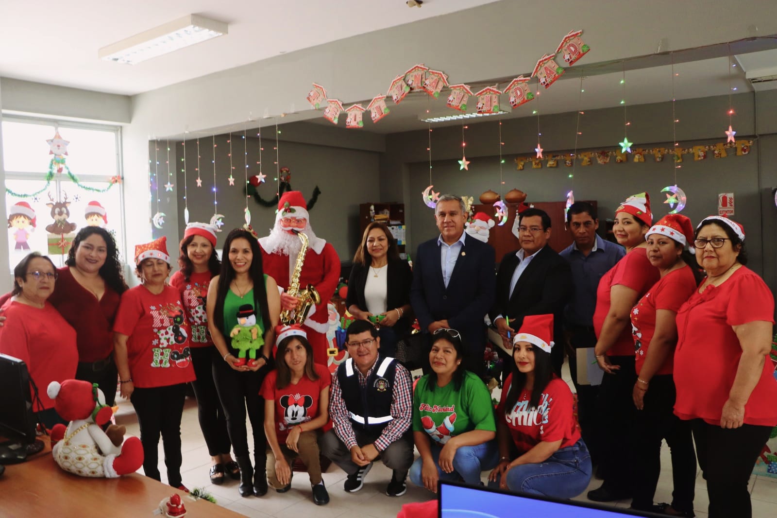 Gerencia de desarrollo social realizó concurso de decoración de ambientes y compartir navideño