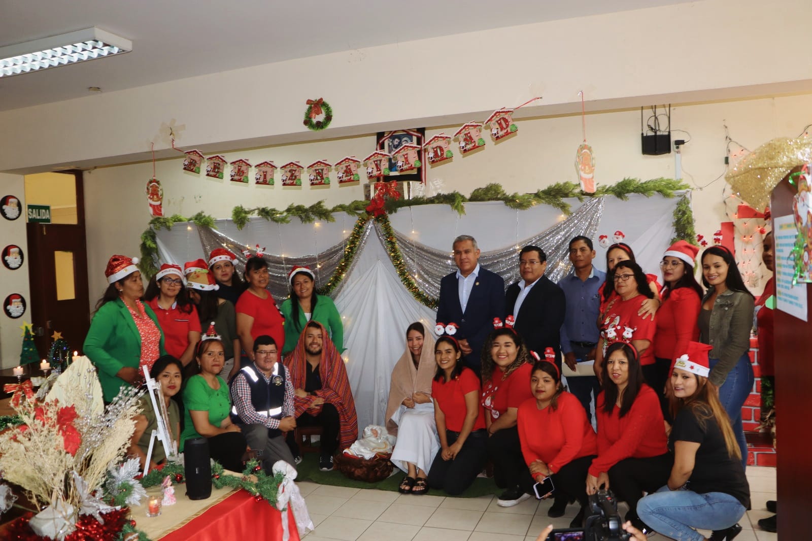 Gerencia de desarrollo social realizó concurso de decoración de ambientes y compartir navideño