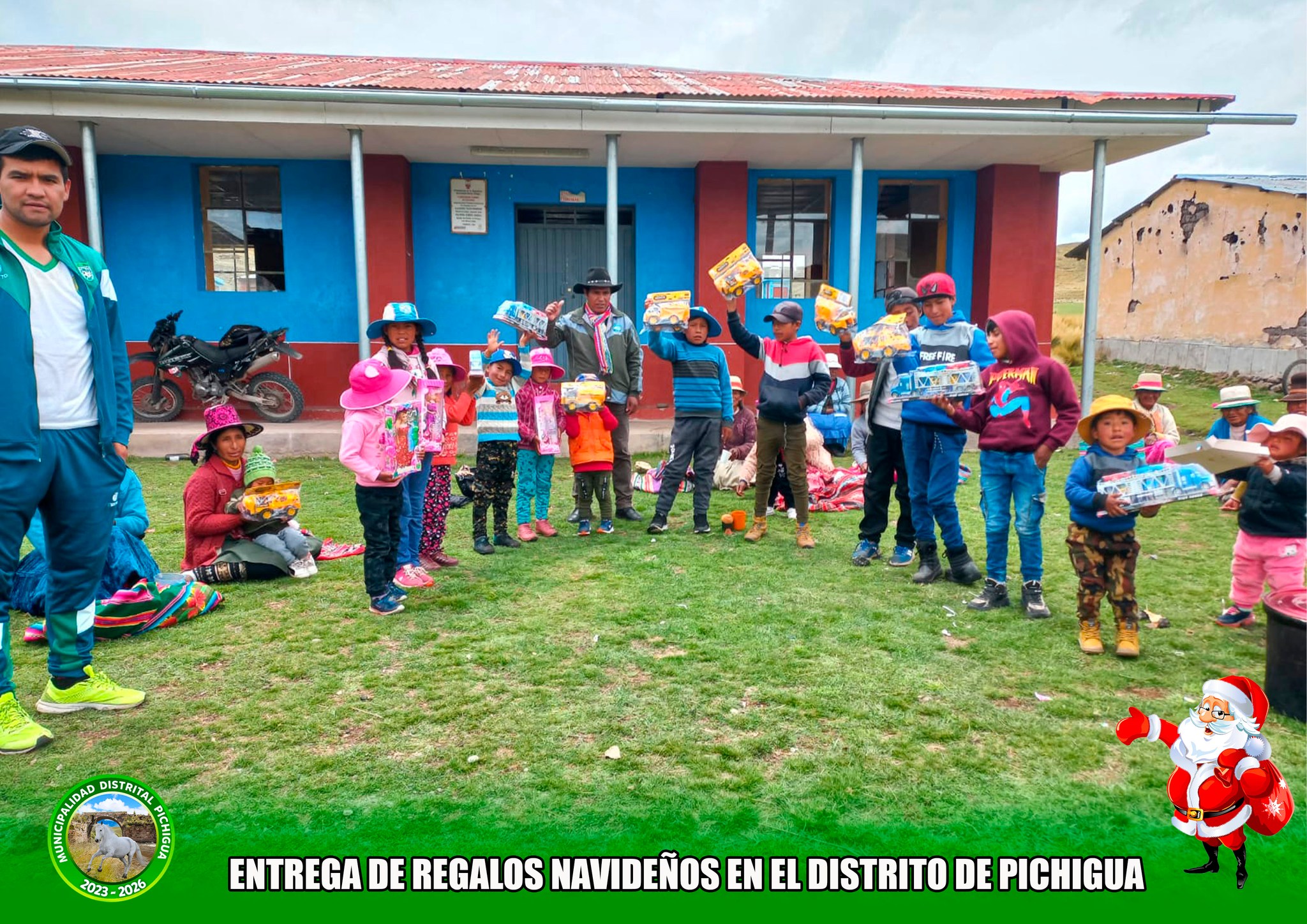 La Municipalidad Distrital de Pichigua Repartió Juguetes y Sus Respectivo Chocolatada por Navidad a todos los niños y Niñas, a Todas las Comunidades y Centros Poblados.