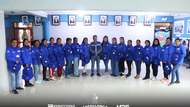 Entrega de materiales para los actores sociales