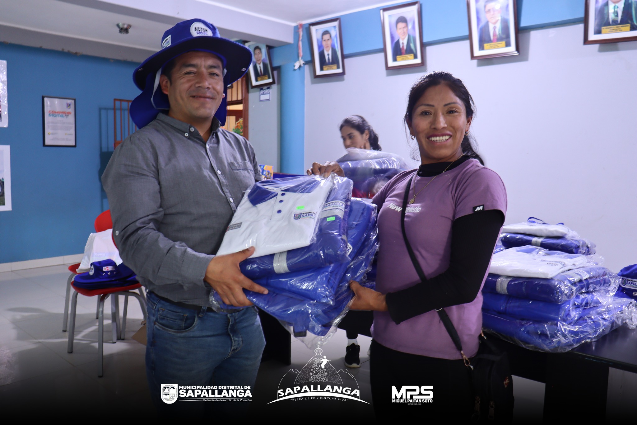 Entrega de materiales para los actores sociales