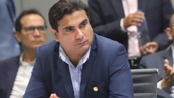 GORE exige al Ministerio de Economía solucionar pago de docentes de la región Piura