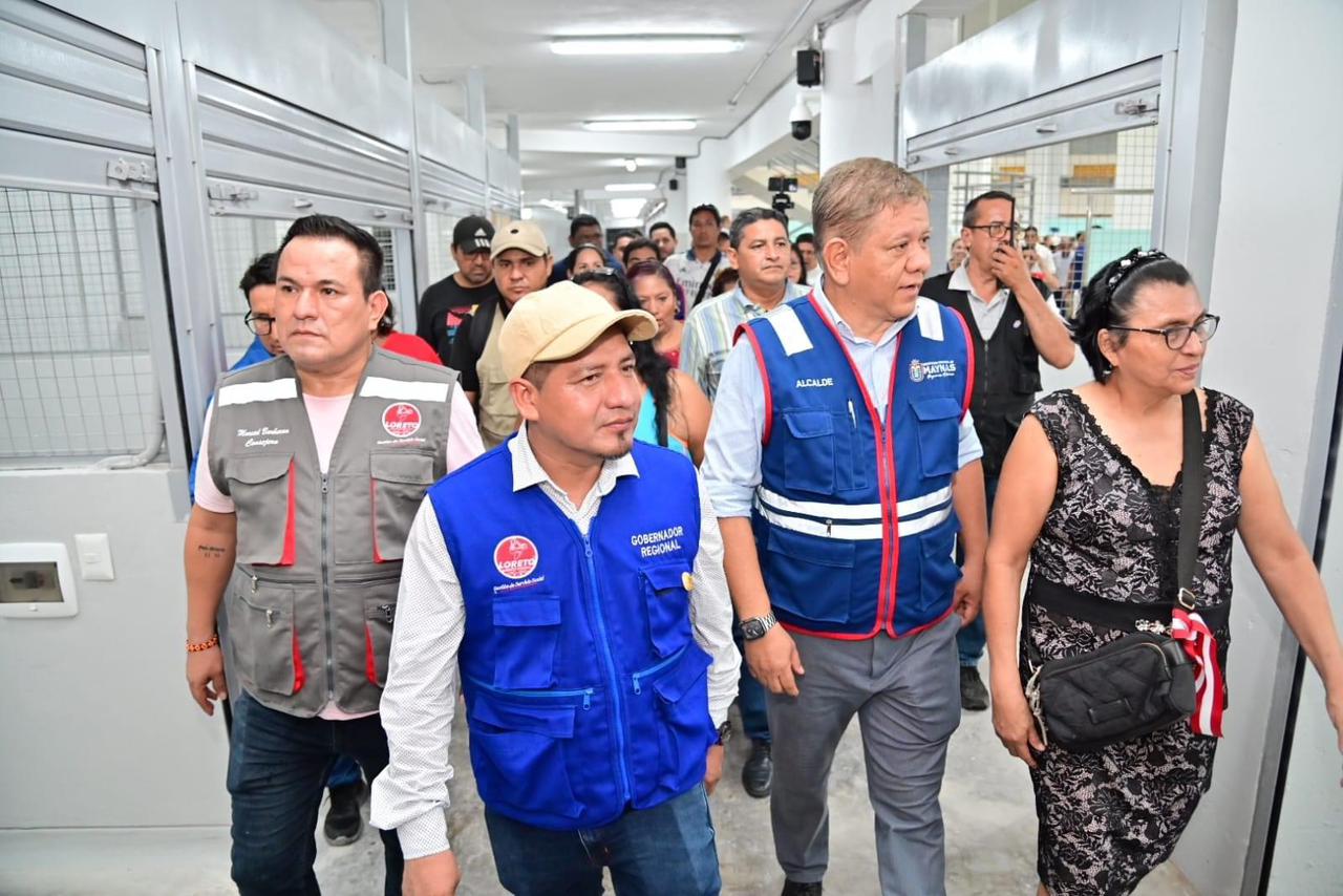 Alcalde Vladimir Chong inaugura Mercado Modelo después de 8 años