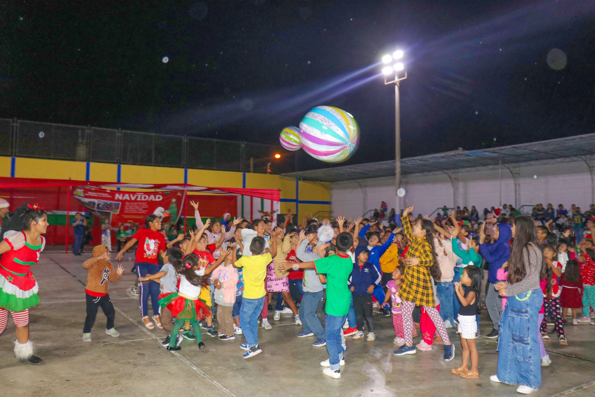 Show Navideño en Nepeña