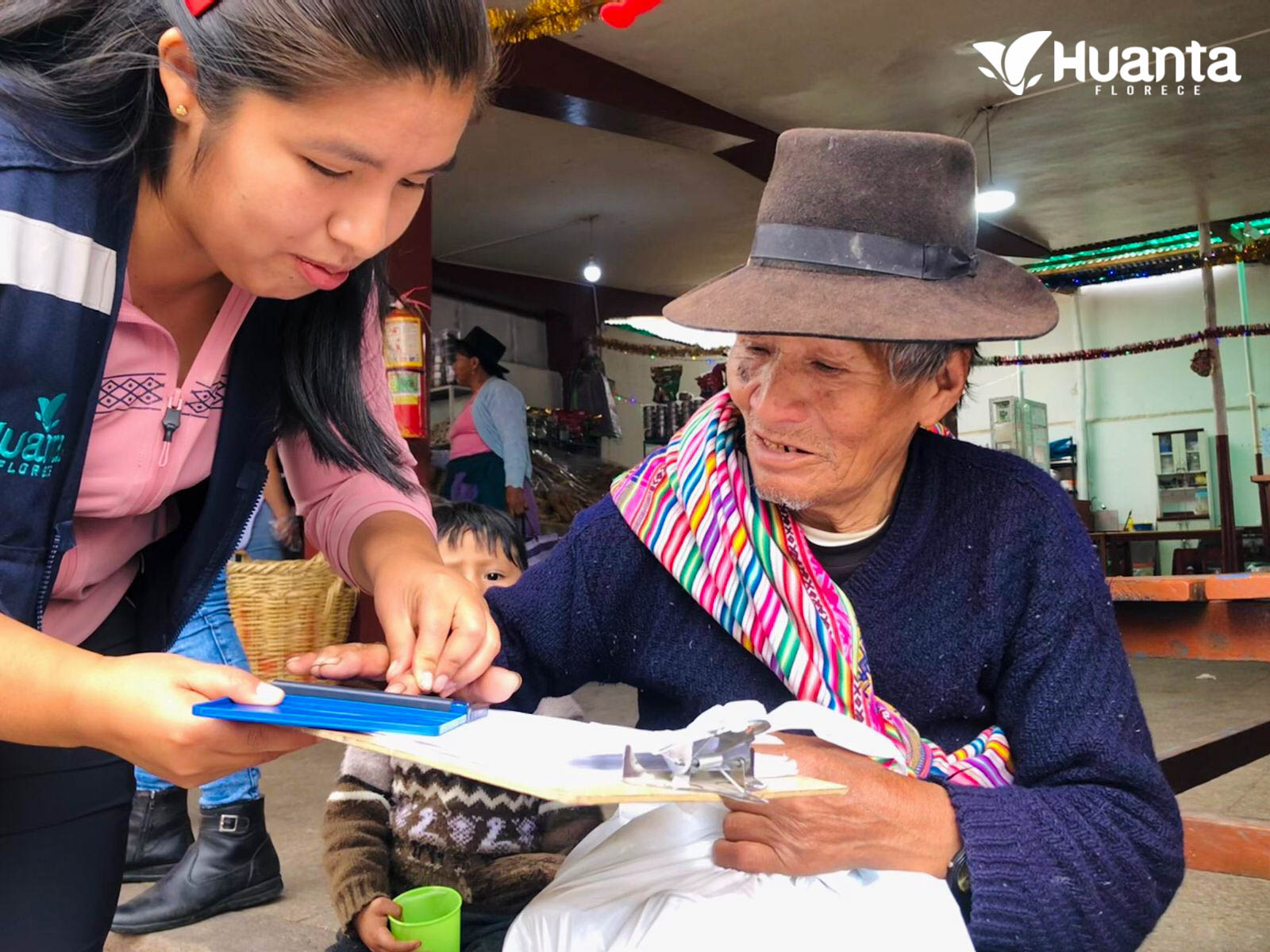 ENTREGA DE ALIMENTOS DE PRIMERA NECESIDAD, A LAS PERSONAS MÁS VULNERABLE.