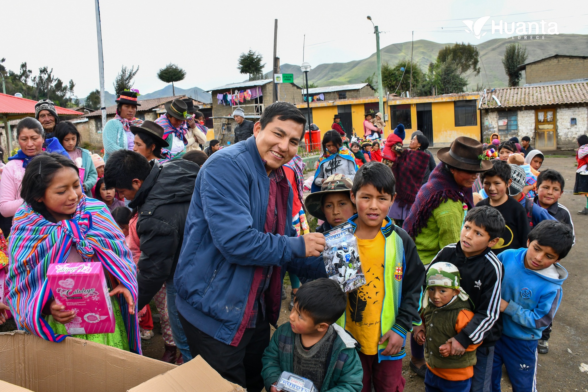 ENTREGANDO SONRISAS EN EL CENTRO POBLADO DE PURUS