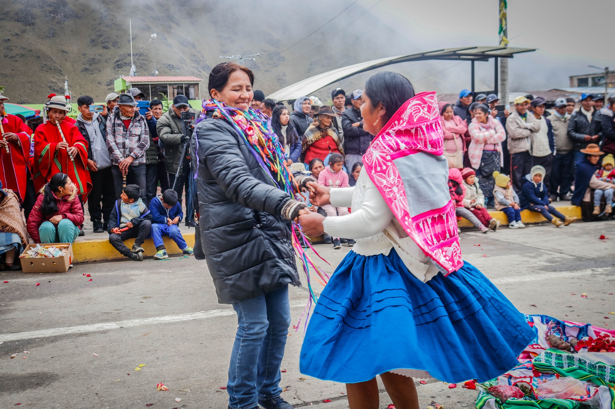 Municipalidad de Carabaya inauguró y entregó edificación a favor de las Rondas Campesinas de Ayapata.