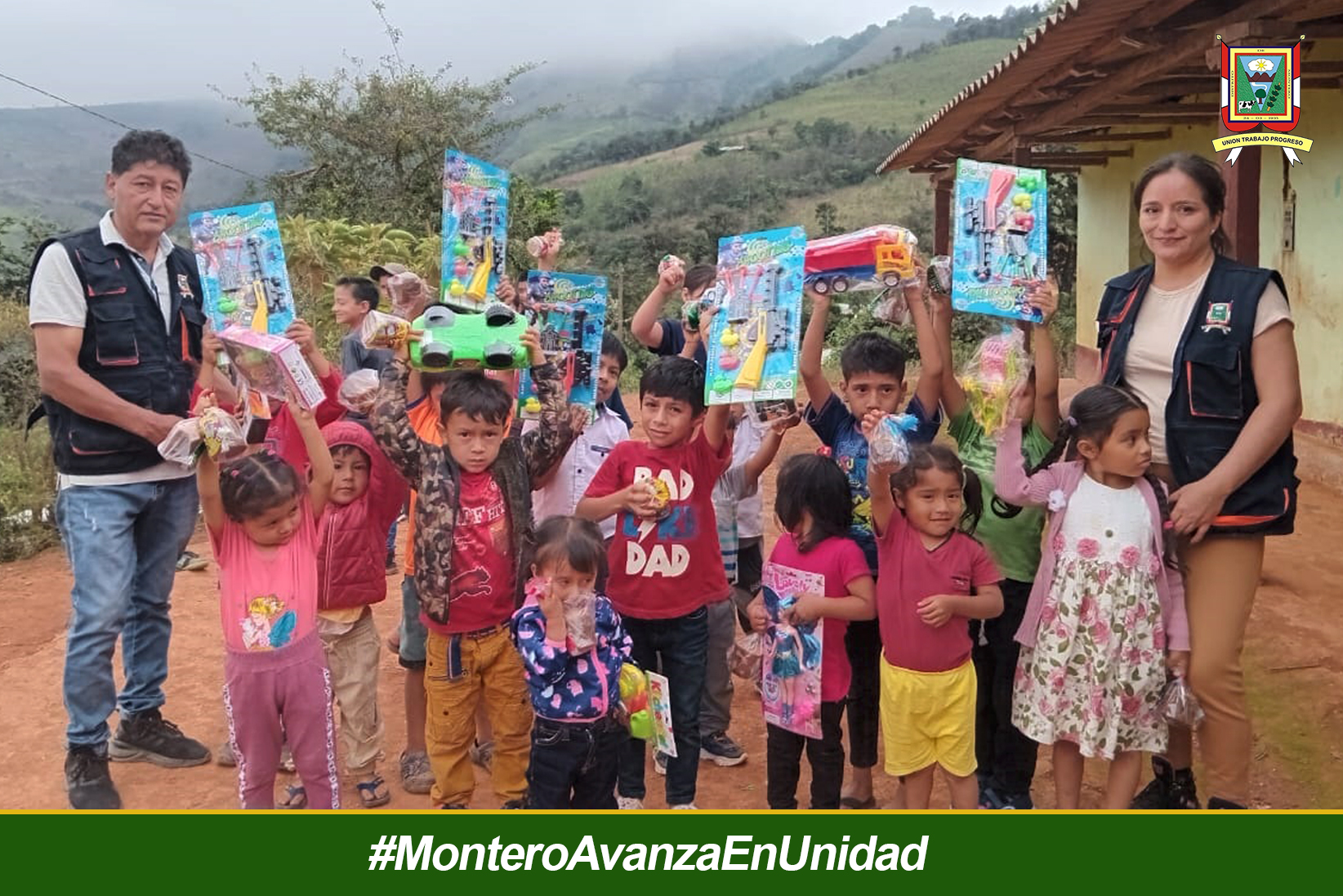 Chocolatadas navideñas en el distrito de Montero.