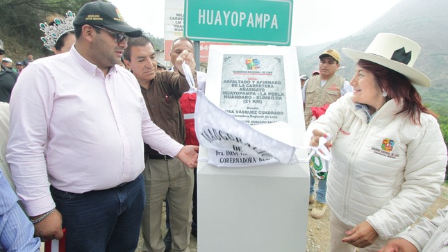 Rosa Vásquez inaugura asfaltado y afirmado de carretera Añastamayo – Huayopampa – La Perla – Huándaro - Sumbilca