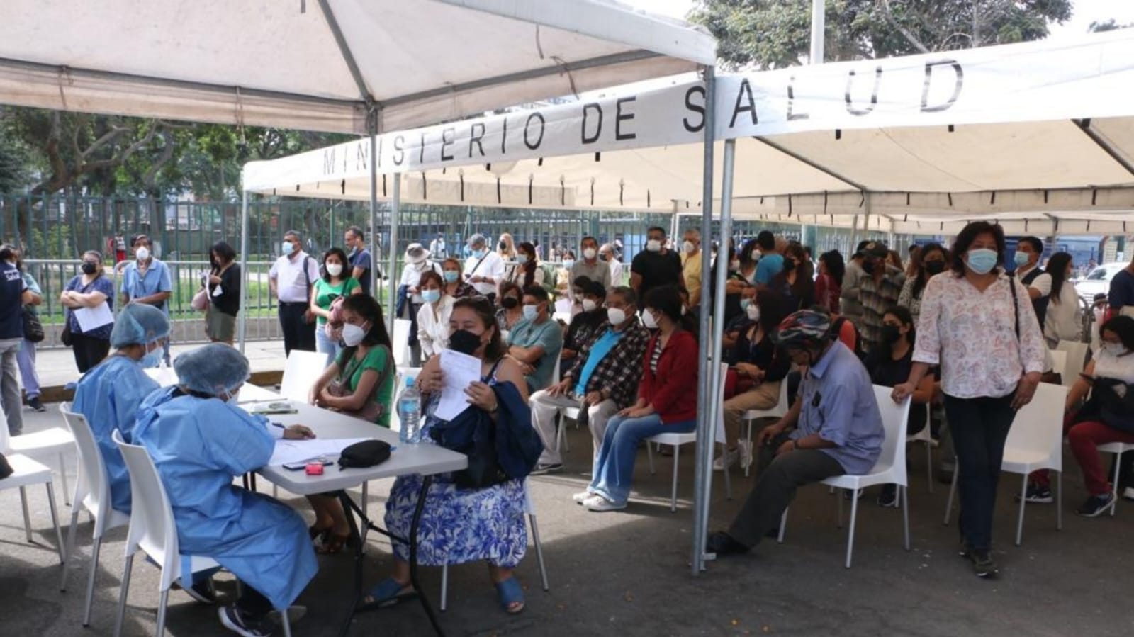 Minsa descarta ola de covid-19 e insta a vacunarse y adoptar medidas protectoras