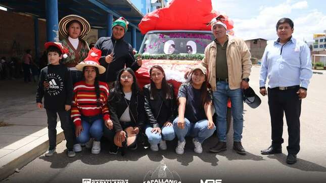 Regalos por Navidad para niños del C.P. la Punta