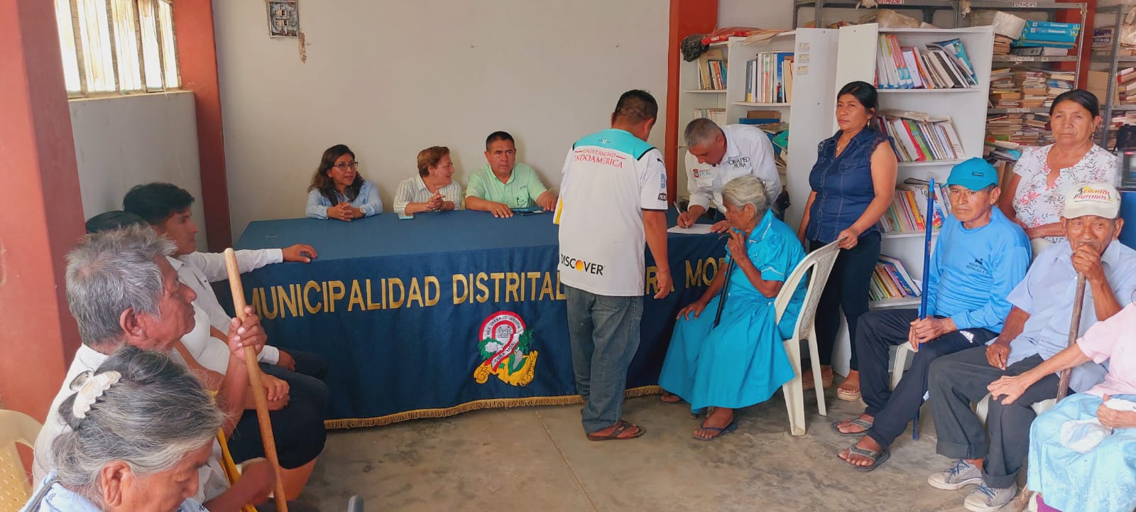 Adultos mayores de Cura Mori fueron beneficiados con ayuda biomecánica