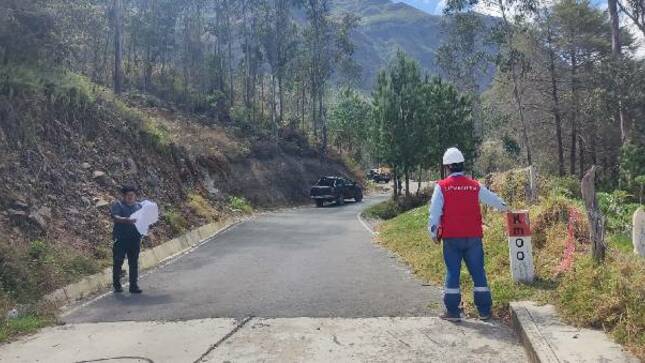 La Contraloría identificó irregularidades en la obra denominada “Mejoramiento de la carretera Uticyacu – Sangache, distrito de Uticyacu – Santa Cruz – Cajamarca”, en la provincia de Santa Cruz, por la partida parcialmente ejecutada y la penalidad que no fue cobrada.