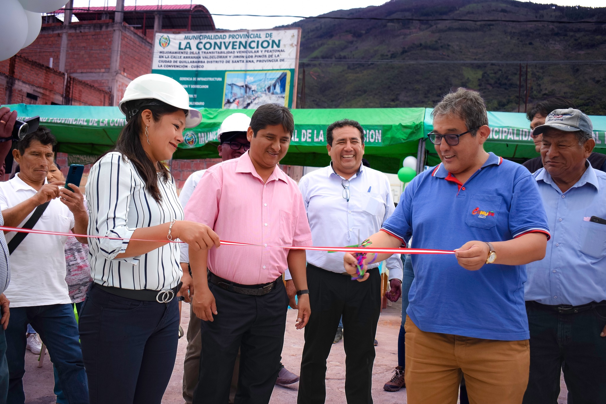 Entrega de obras para mejoramiento de la transitabilidad en Quillabamba
