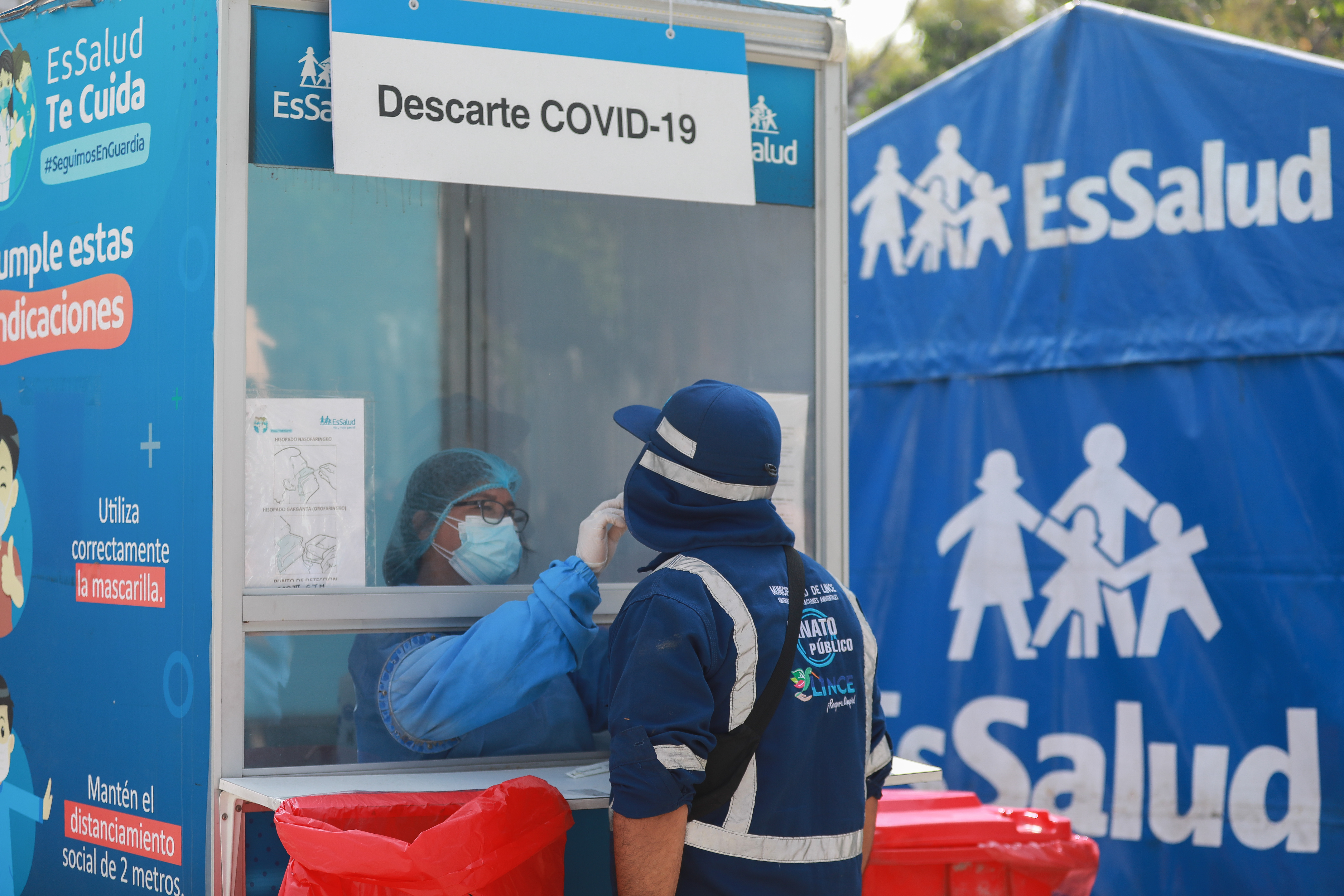 EsSalud fortalece sistema de detección temprana de COVID-19 con pruebas gratuitas