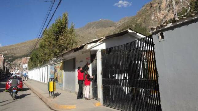 La Contraloría General advirtió que la falta de médicos especialistas y las deficiencias en la programación de rol de turnos el Hospital Departamental de Huancavelica afectan la atención integral de salud, lo que incumple con lo establecido por la normativa y afecta la atención integral de salud y la calidad del servicio que se brinda a la población de la región Huancavelica. 