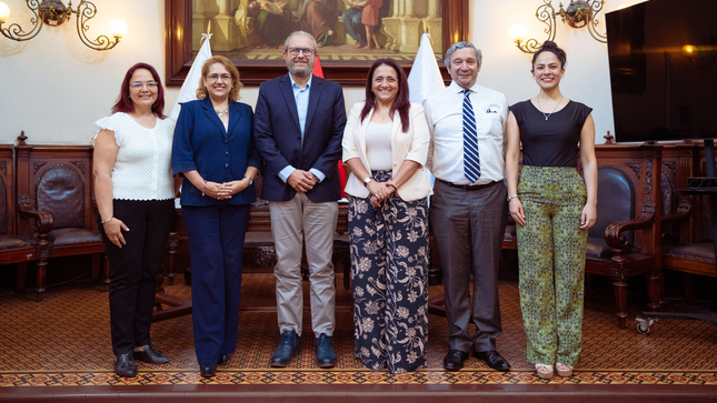 Ministerio de Cultura y la Sociedad de Beneficencia de Lima firman convenio para la recuperación del muro Canevaro en el Rímac