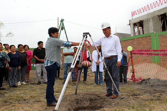 COLOCACIÓN DE PRIMERA PIEDRA EN PASAMAYO.