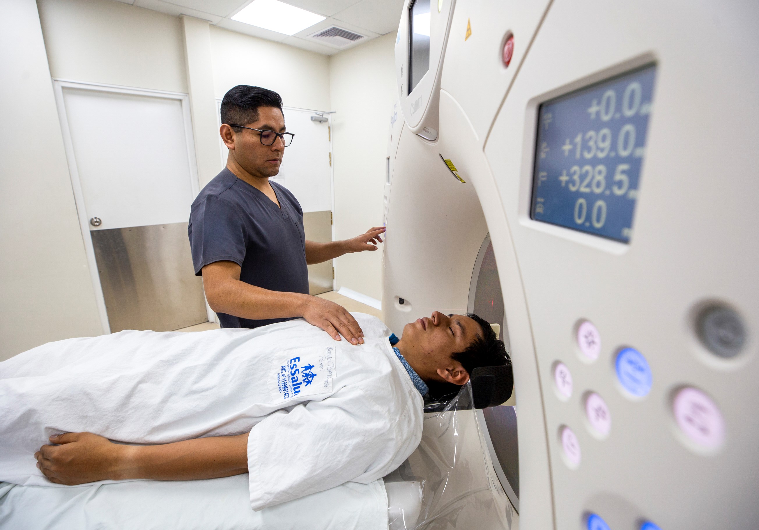 Más de 22 millones de consultas atenderá EsSalud este año